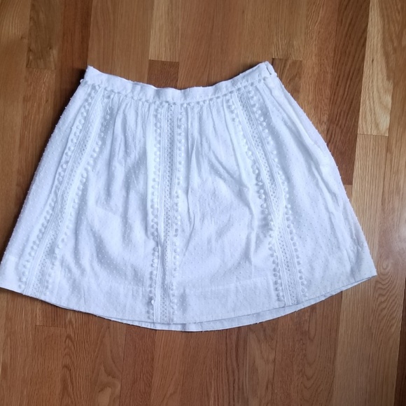 J. Crew Dresses & Skirts - NWOT J.Crew Swiss Dot White Pom Pom Skirt, Size 2